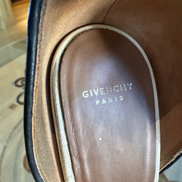 Givenchy black and white heels - Picture 3 of 5